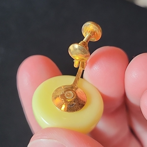 Vintage Clip On Yellow Earrings - Picture 3 of 3